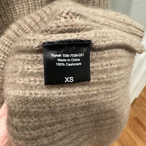 Jenni Kayne Cashmere Turtleneck in Undyed Stone - XS - Picture 4 of 5